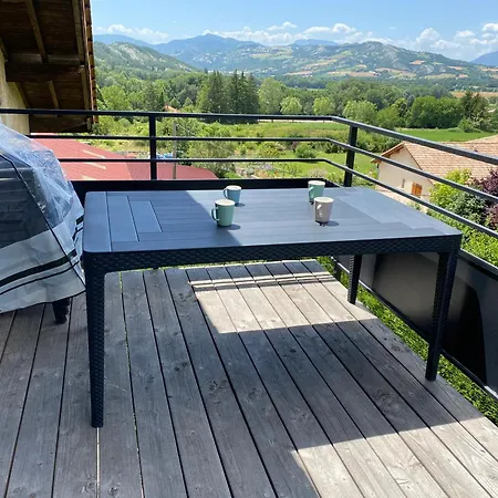 Location T4 Entre & Montagne Apartment *