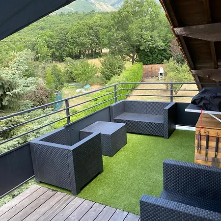 Location T4 Entre & Montagne Montgardin