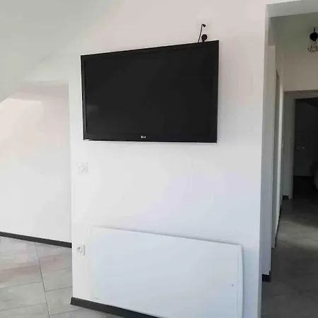 Location T4 Entre & Montagne Apartment *